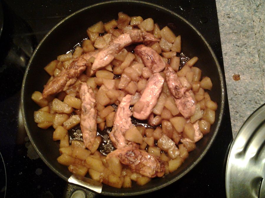 Aiguillettes de canard aux pommes