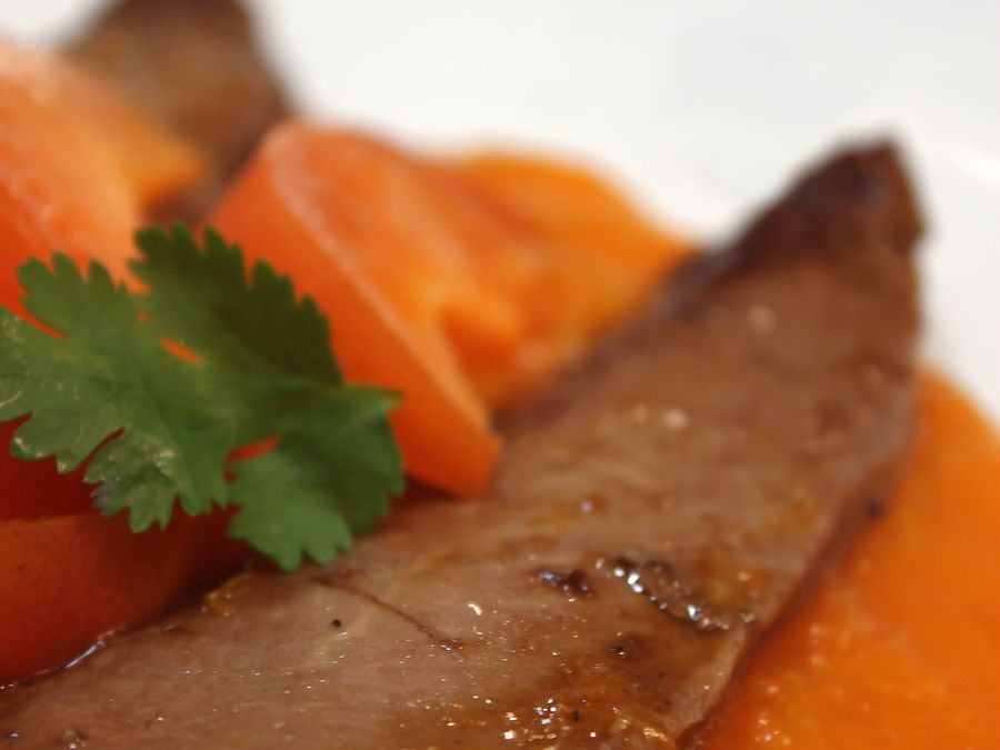Aiguillettes de canard aux abricots